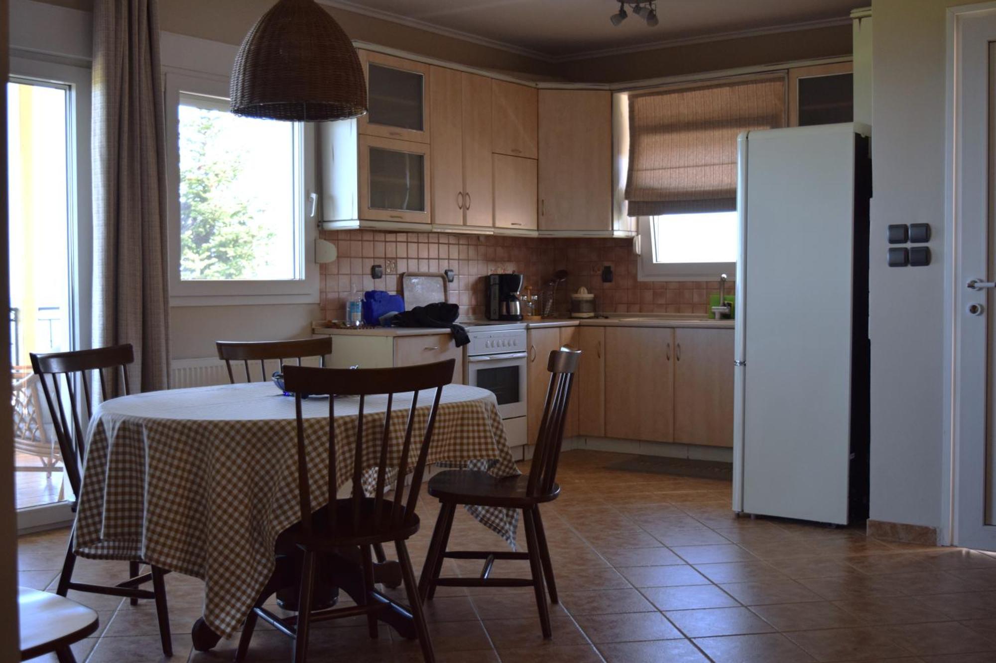 Achilles Apartment